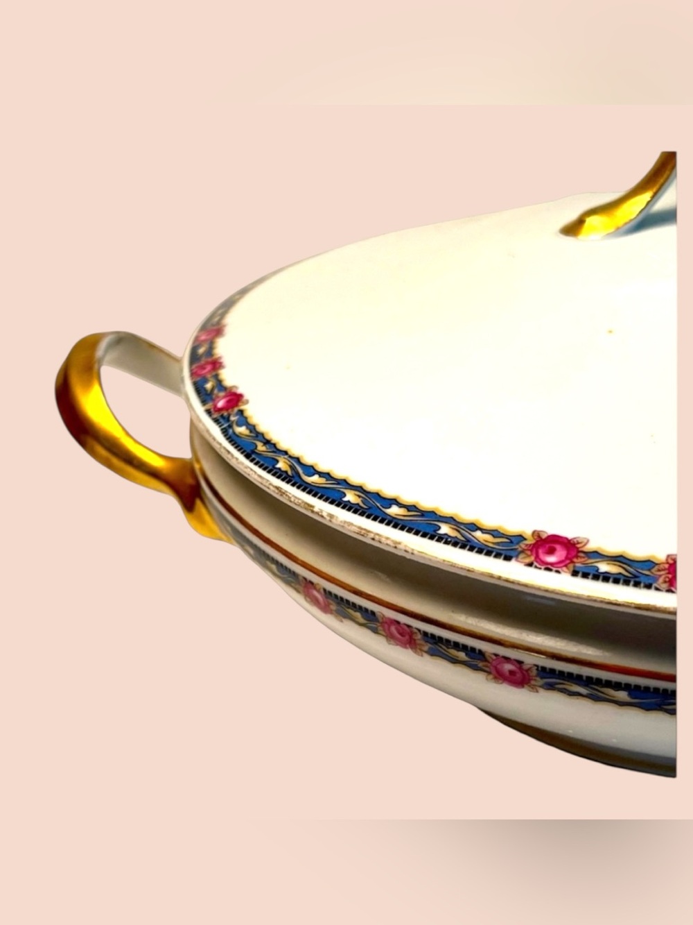 VINTAGE Covered Vegetable Dish with Gold Handles Navy Blue band of flowers - Picture 9 of 16